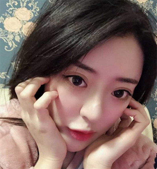 海角会喷水的表姐新作 梨形身材美腿骚姐-吃瓜网