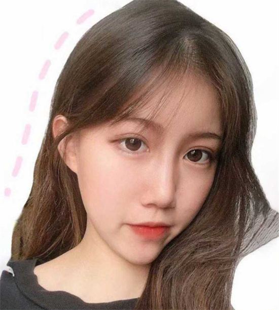 可爱反差小萝莉私拍 表面清纯小萝莉结果是个反差妹-吃瓜网