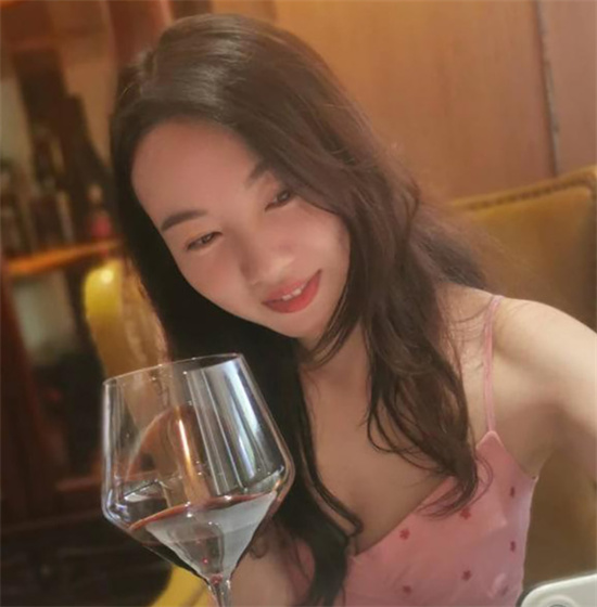海角大神泡良达人新作 风骚女邻居终于同意玩点新花样-吃瓜网
