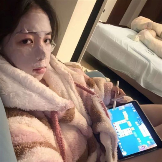 极品童颜白富美小网红比比o3o 千金两年没开过荤被轻松拿下-吃瓜网