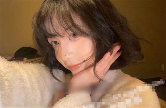 延吉女大学生 超漂亮气质小姐姐喜欢为金主拍摄私密视频-吃瓜网