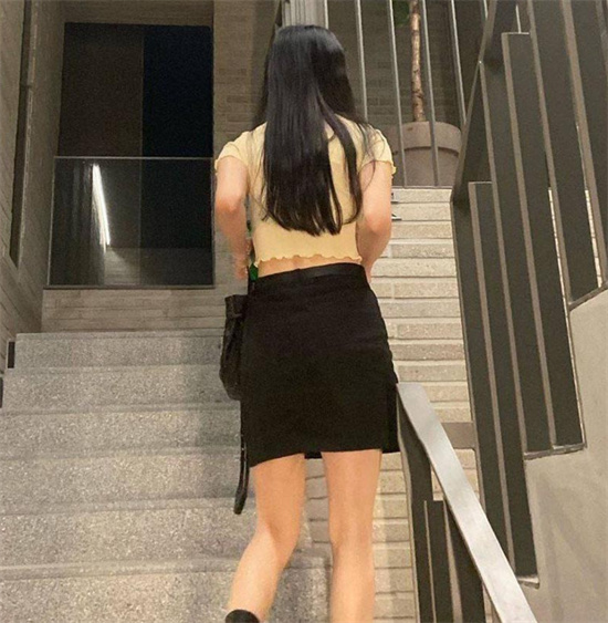 大神酒店约会清纯玉女 几杯酒喝完浑身燥热不再矜持彻底沦陷-吃瓜网