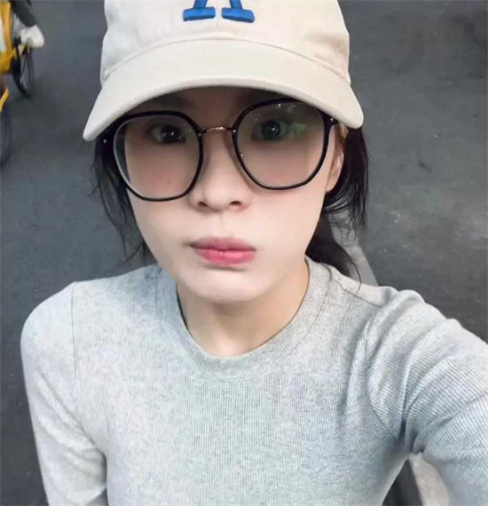 富二代约P大神 只约高质量女大学生 清纯甜妹被成功拿下 各种姿势肆意玩弄-吃瓜网