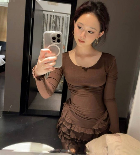 新西兰留学生顶级媚洋女 远赴万里只为吃上洋餐 早期私密视频被男友曝光-吃瓜网