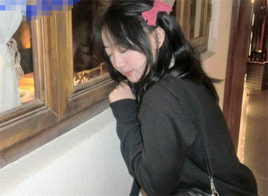 湖南岳麓某学校学生妹劈腿下海!100一晚让无数人前仆后继 穿着校服啪啪-吃瓜网