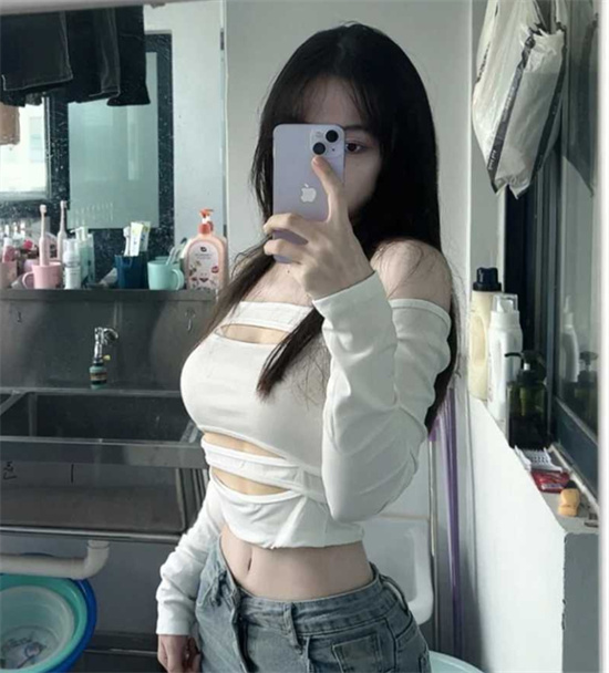 瓜友投稿 约会极品大一学妹私拍合集 清纯少女性瘾极强 竟主动开房求啪-吃瓜网