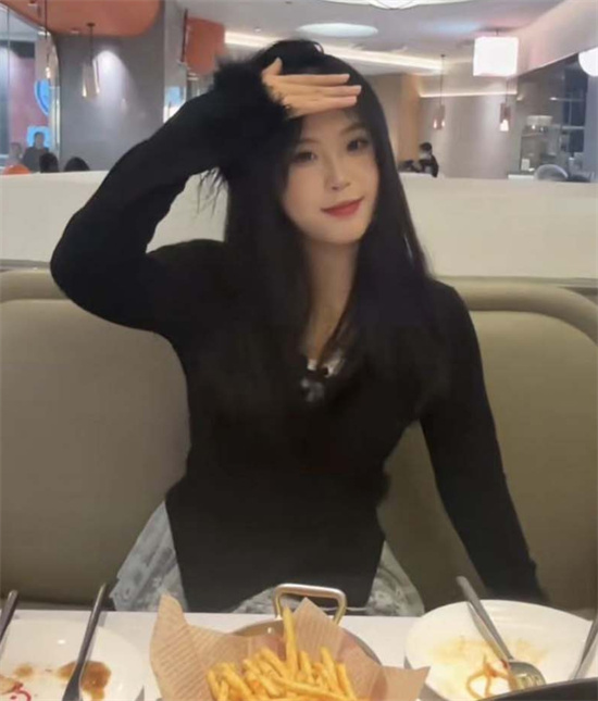 广州某学院校花被包养!高冷女神私下变金主玩物 调教后夜夜笙歌!-吃瓜网