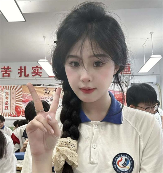 广州某学院校花被包养!高冷女神私下变金主玩物 调教后夜夜笙歌!-吃瓜网