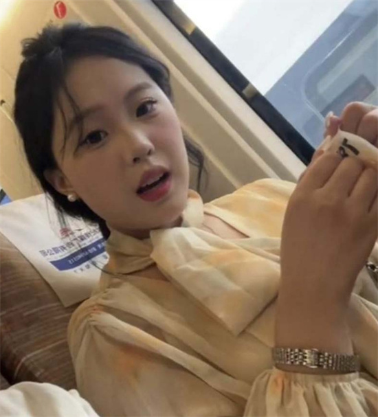 广州某学院校花被包养!高冷女神私下变金主玩物 调教后夜夜笙歌!-吃瓜网