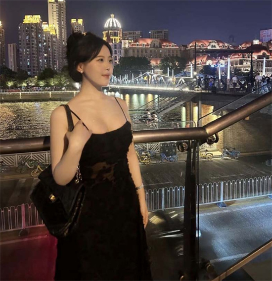 广州某学院校花被包养!高冷女神私下变金主玩物 调教后夜夜笙歌!-吃瓜网