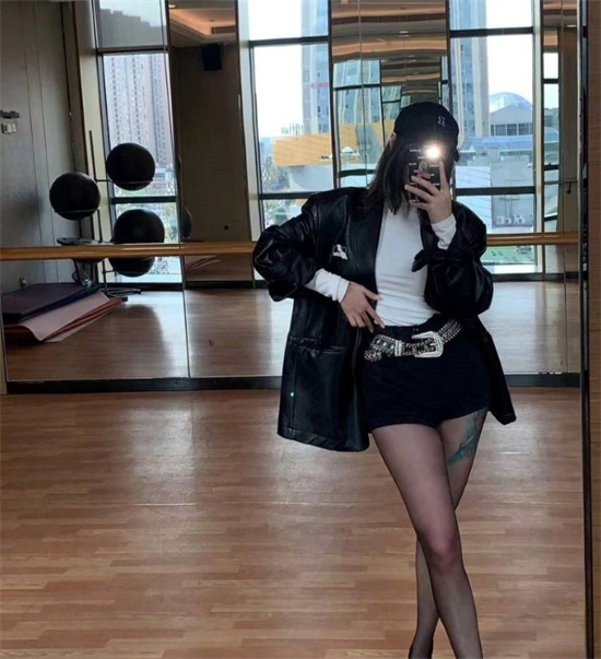推特大神鳄蜥约啪顶级白富美 携兄弟大壮上演极致狂欢夜!-吃瓜网