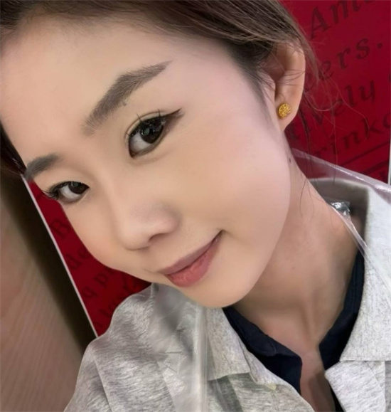 浙江杭州27岁少妇 离婚后疯狂约会 被调教成极品欲女 洞口大开漆黑无比-吃瓜网