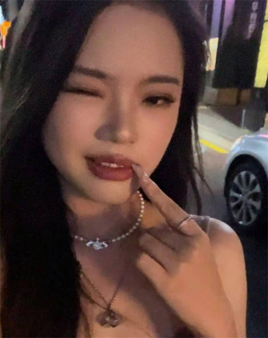 广东某大学女生 在校恋爱期间痴迷KTV点男模 被男友曝光私密视频-吃瓜网
