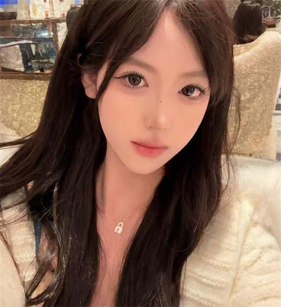 抖音万粉网红学生云情大大sama 外网变身女S 调教视频曝光 一寝室都当女王赚钱!-吃瓜网