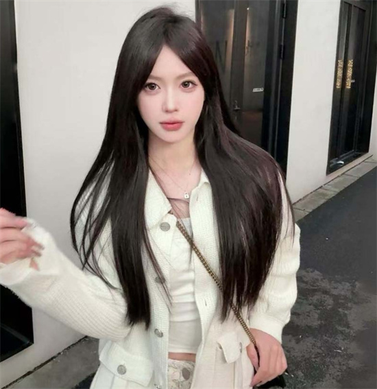 抖音万粉网红学生云情大大sama 外网变身女S 调教视频曝光 一寝室都当女王赚钱!-吃瓜网