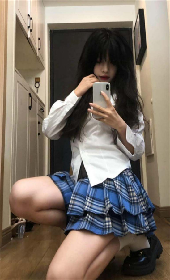 湖南长沙19岁极品女大 为发泄欲望与精神小伙约会 被暴力啪啪疼到喊出哭腔!-吃瓜网