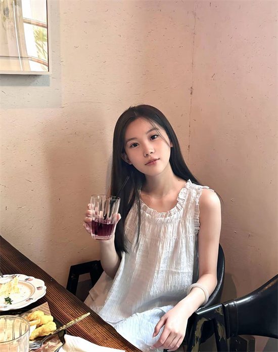 江苏宿迁沭阳中央广场壹号台球厅大瓜 男客点美女助教 500块包厢激战15分钟 监控全纪录-吃瓜网