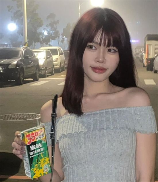 极品小网美舒绮 露脸私密视频 惨遭前男友曝光 极品身材情趣诱惑拉满-吃瓜网