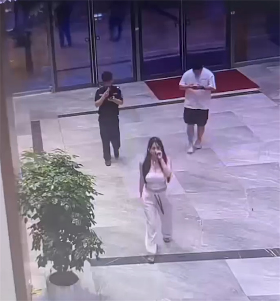 杭州赵某凤出台翻车记 94年胖壮山西妹假冒02嫩女坐台 卸妆爆丑死鱼味缠身-吃瓜网