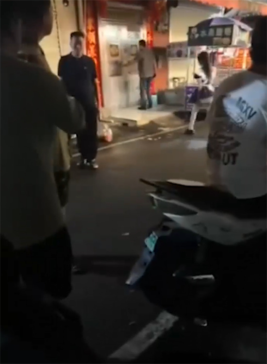 广西南宁琅西菜市站街女后续 火爆全网后竟排起长龙队 小姐姐接客忙到冒烟!-吃瓜网