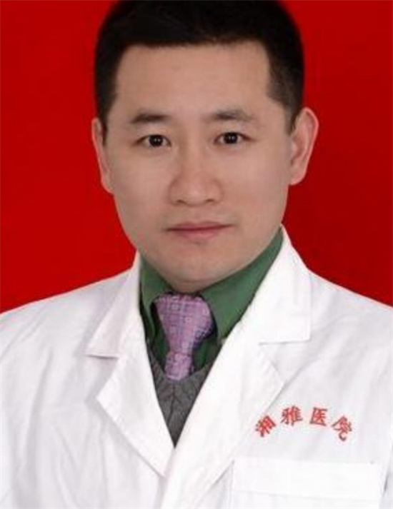 全网热瓜!湖南省人民医院副院长 祖雄兵与眼科主任曾琦 出轨现场视频曝光!-吃瓜网