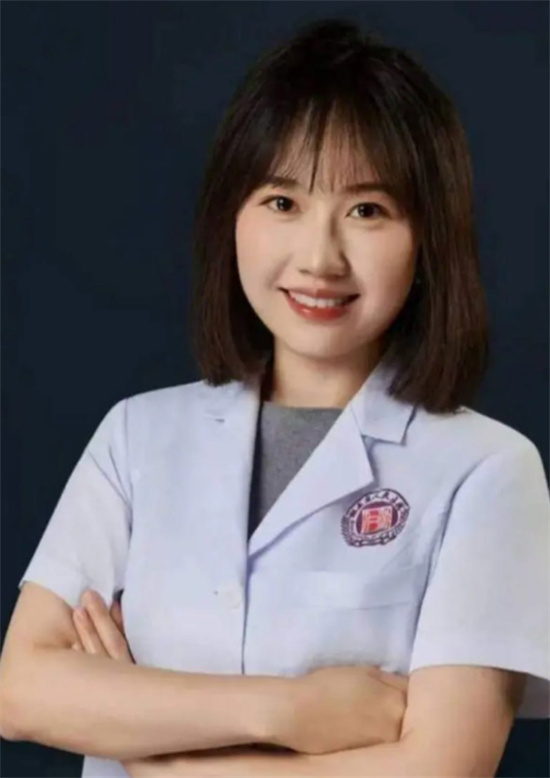 全网热瓜!湖南省人民医院副院长 祖雄兵与眼科主任曾琦 出轨现场视频曝光!-吃瓜网