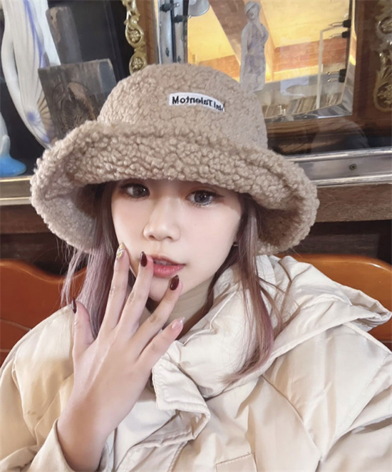 台湾高颜值美女晓洁 私密自拍视频外流 清纯外表下极致反差引爆讨论-吃瓜网