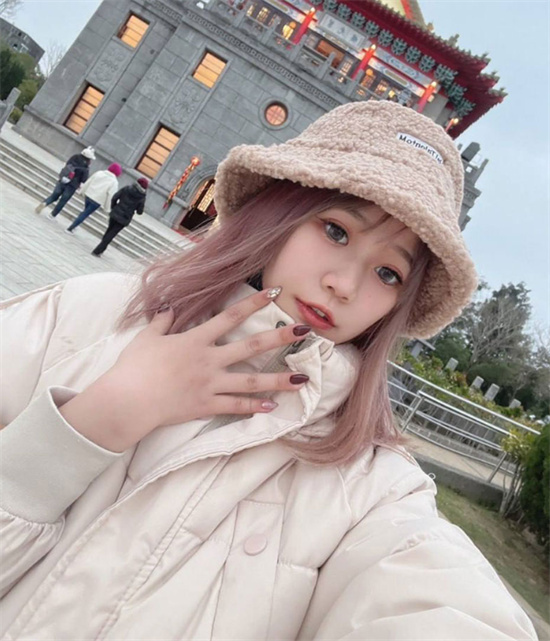 台湾高颜值美女晓洁 私密自拍视频外流 清纯外表下极致反差引爆讨论-吃瓜网