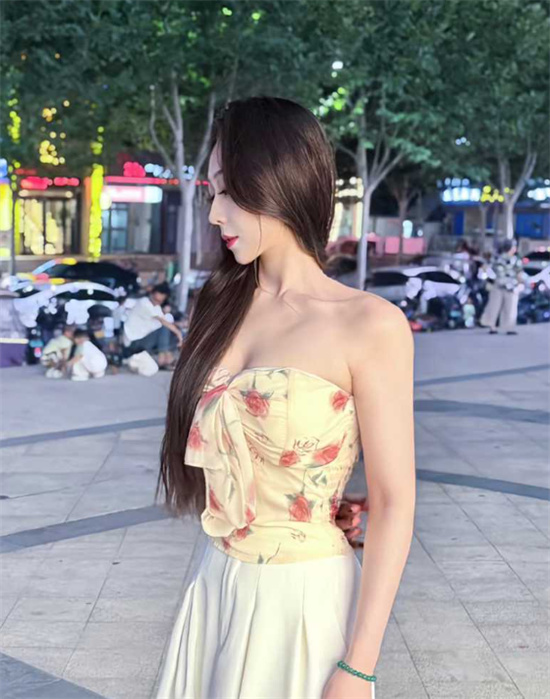 青岛医美老板娘张妤欣 跟客户老公偷情被锤 娇羞露脸床上被拍视频-吃瓜网