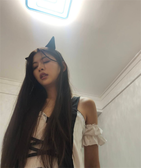 广东某大学女生晓恩视频流出 清纯乖乖女大学生私密一面曝光-吃瓜网
