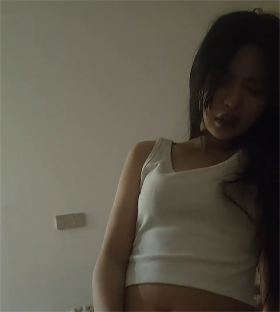 广东某大学女生晓恩视频流出 清纯乖乖女大学生私密一面曝光-吃瓜网